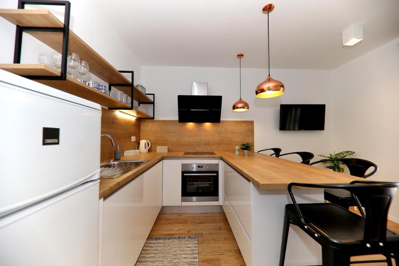 Apartments Meri-Puntamika ザダル エクステリア 写真